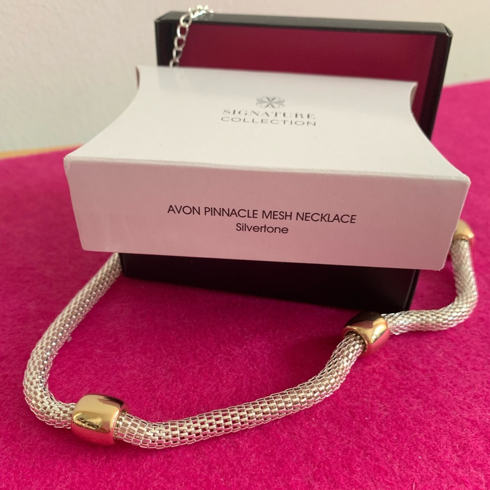 Avon Two Tone Necklace